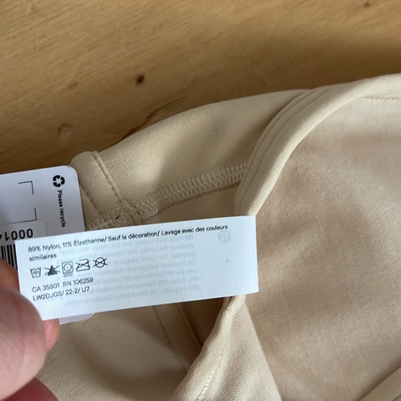 Nulu front-gather yoga bra - Picture 8 of 8